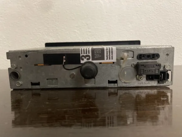 Bluetooth modified Blaupunkt Turin M14 perfect for your '70s or '80s European classic, i.a. found in Porsche 911 - Image 5
