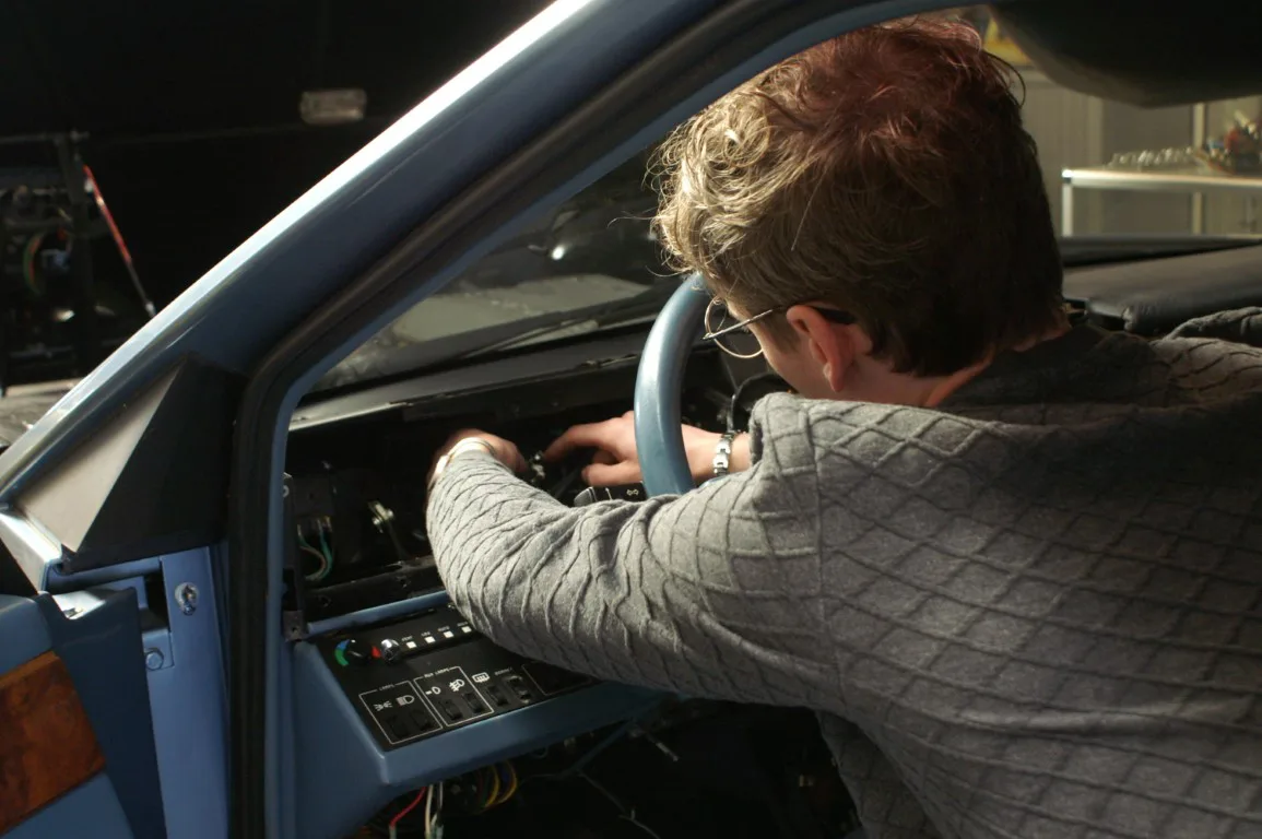 Project: Aston Martin Lagonda digital CRT dashboard